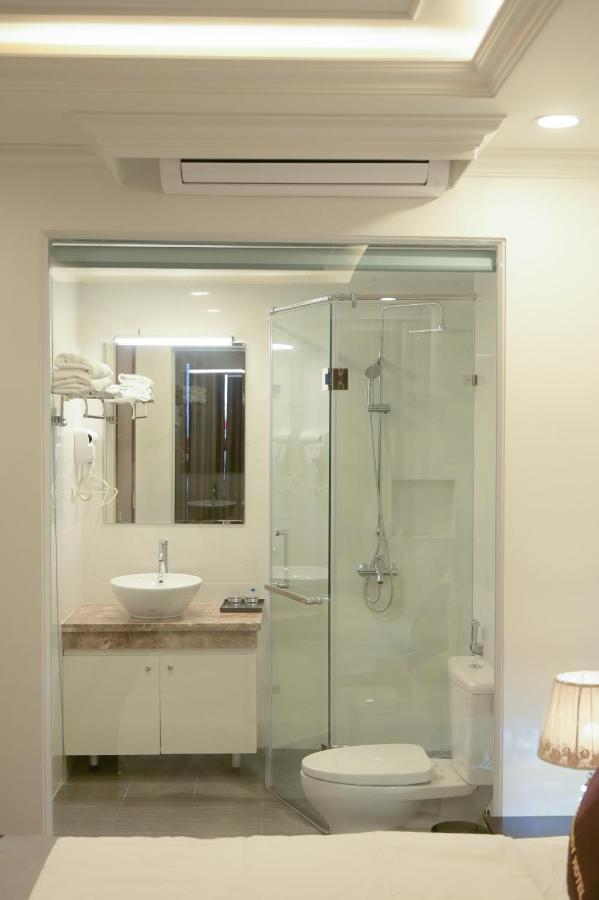 Mercy Hotel Hanoi Buitenkant foto
